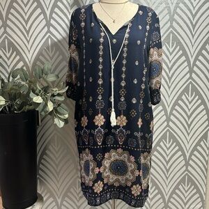 Halife printed long sleeve loose fitting dress.
